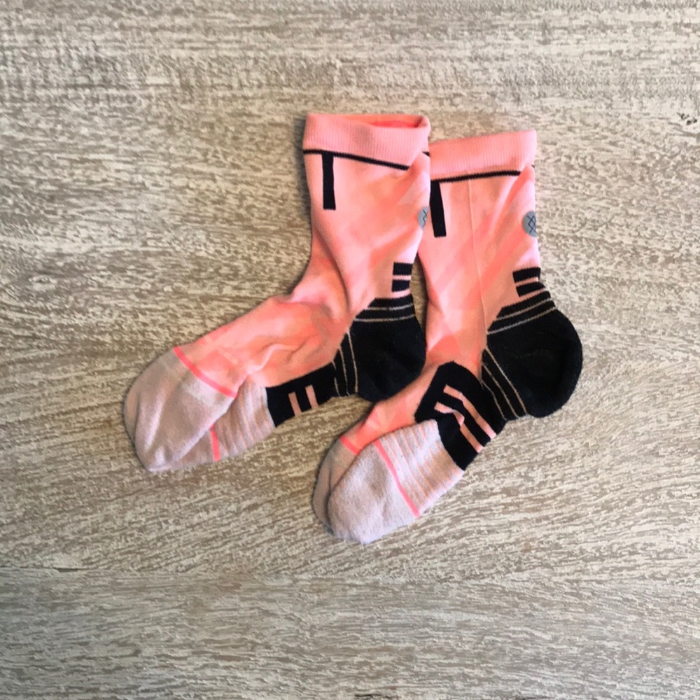 Pink stance women’s socks